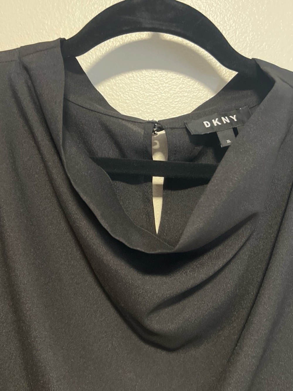 DKNY Black Sleeveless Draped-Neck Camisole - Picture 2 of 4